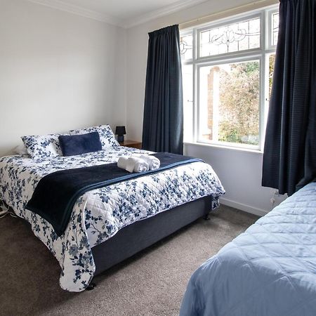 Sahara Deluxe Studios Dunedin Luaran gambar