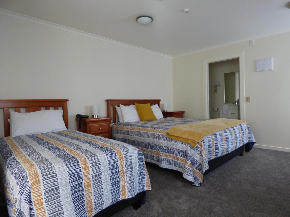 Sahara Deluxe Studios Dunedin Luaran gambar