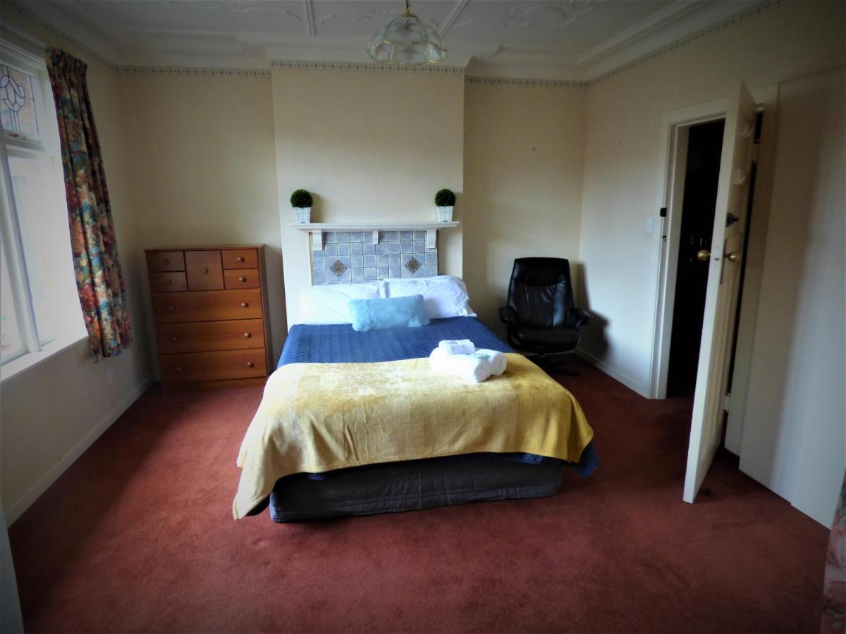 Sahara Deluxe Studios Dunedin Luaran gambar