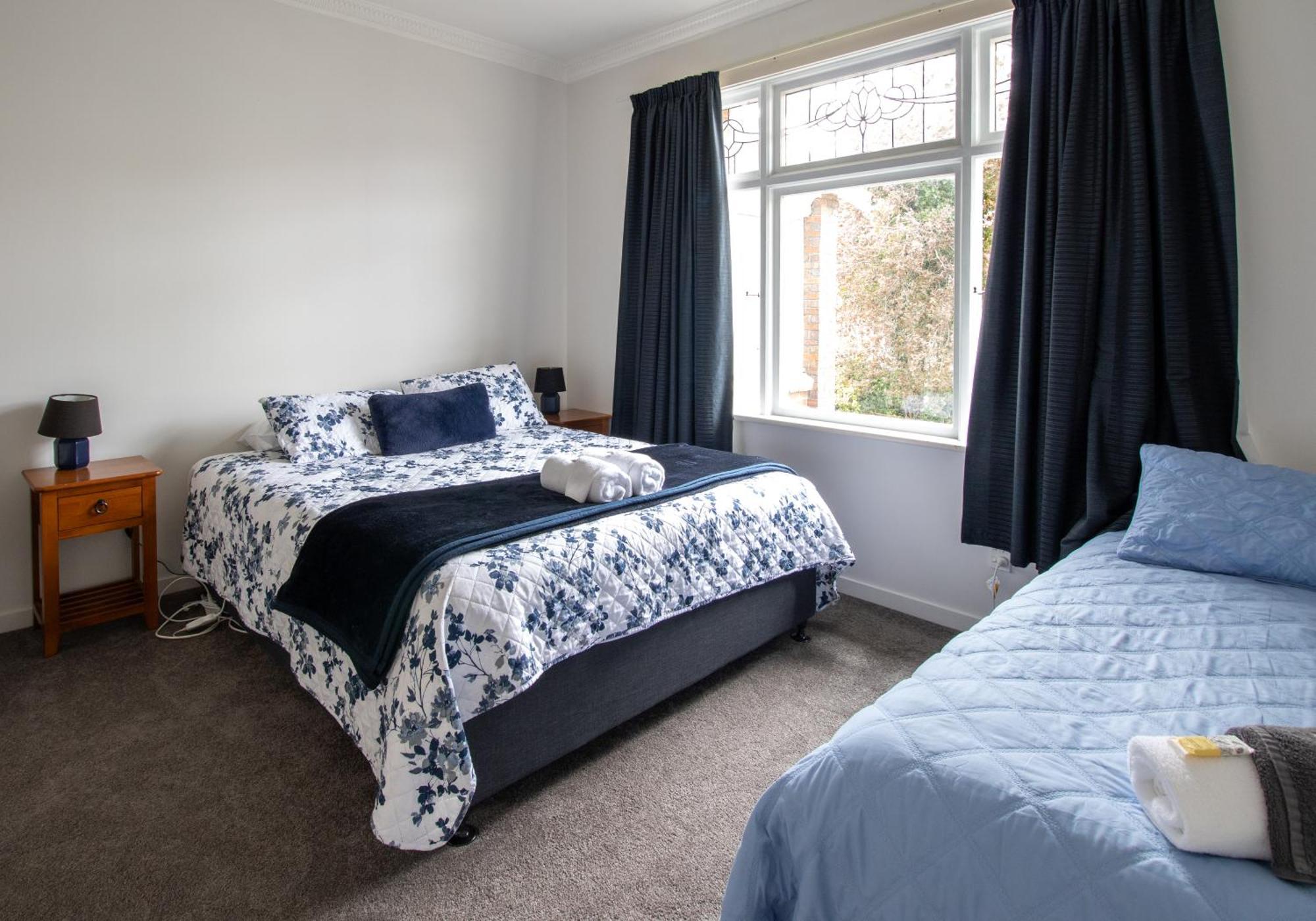 Sahara Deluxe Studios Dunedin Luaran gambar